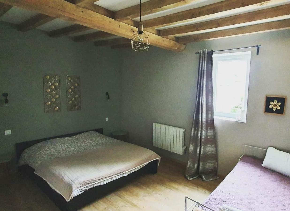 Bed And Breakfast Au Champ Du Douits Saint-Agnan-le-Malherbe エクステリア 写真